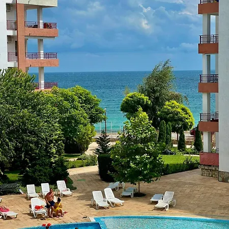 Riviera Fort Beach, Bulgaria Apartment *